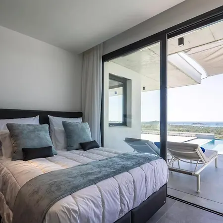 Contemporaine Orizonte - 15 Pers - 400m2 Vue * Zonza