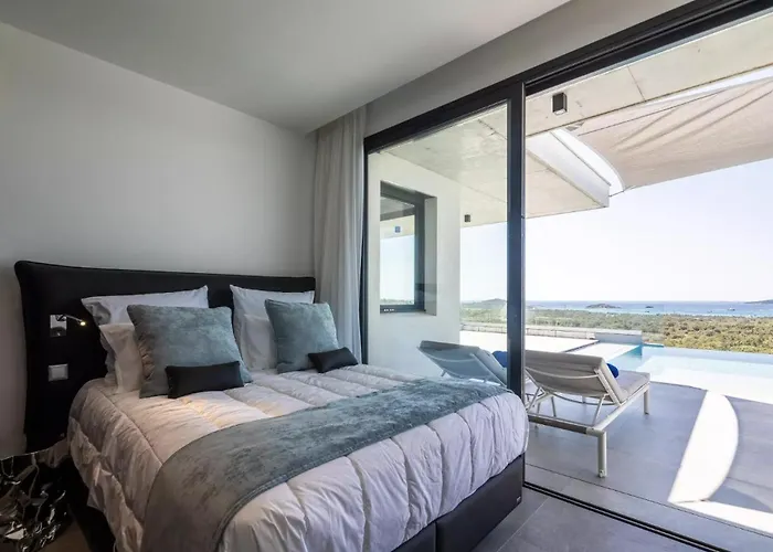 Contemporaine Orizonte - 15 Pers - 400m2 Vue * Zonza