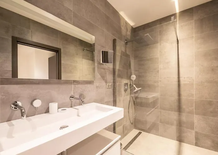 Contemporaine Orizonte - 15 Pers - 400m2 Vue